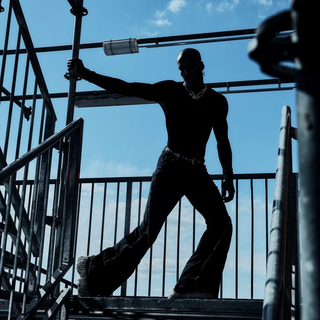 ALI3N: between silence and sound