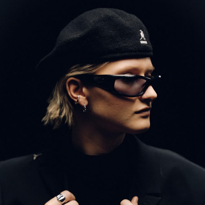 Loose legs, loud voices: Helena Lauwaert's blueprint